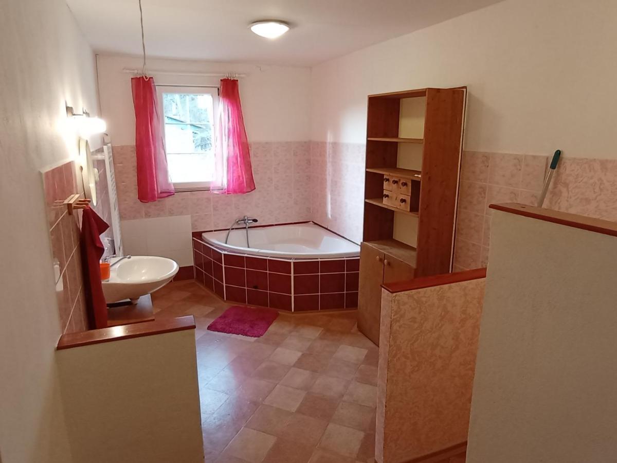 Bydlinska Zahradka Tesikov Villa Sternberk Ngoại thất bức ảnh
